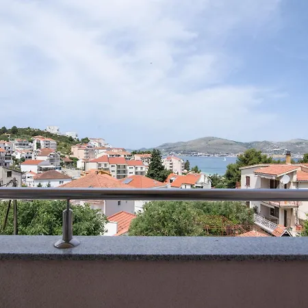 Eli * Okrug Gornji