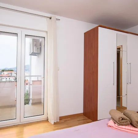 Apartament Eli